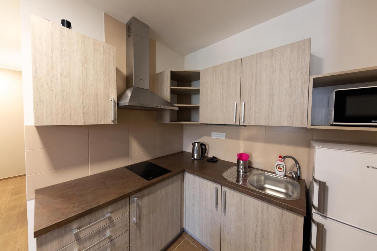 Rezidence Belehradska Appartement Most Buitenkant foto