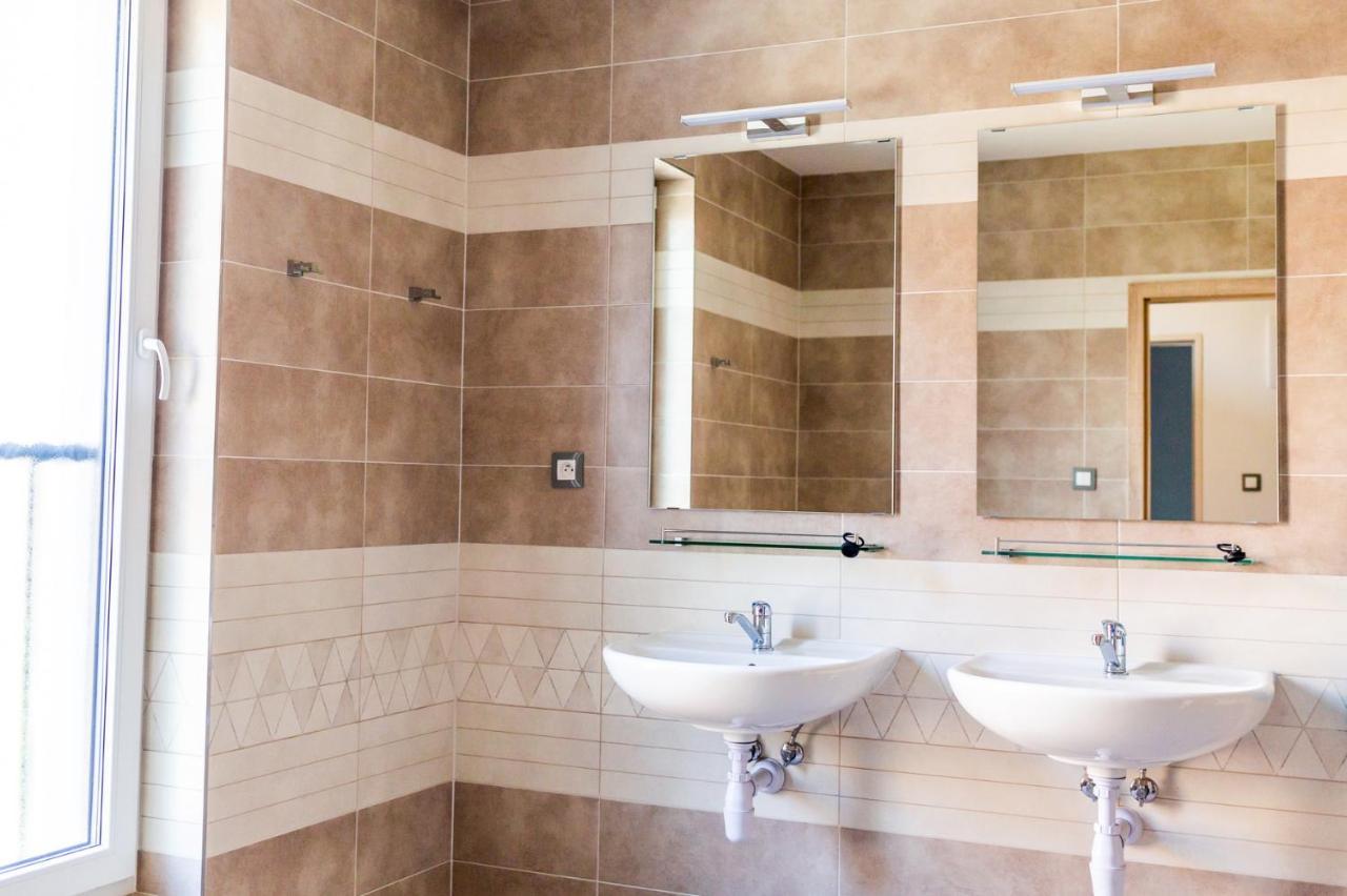 Rezidence Belehradska Appartement Most Buitenkant foto